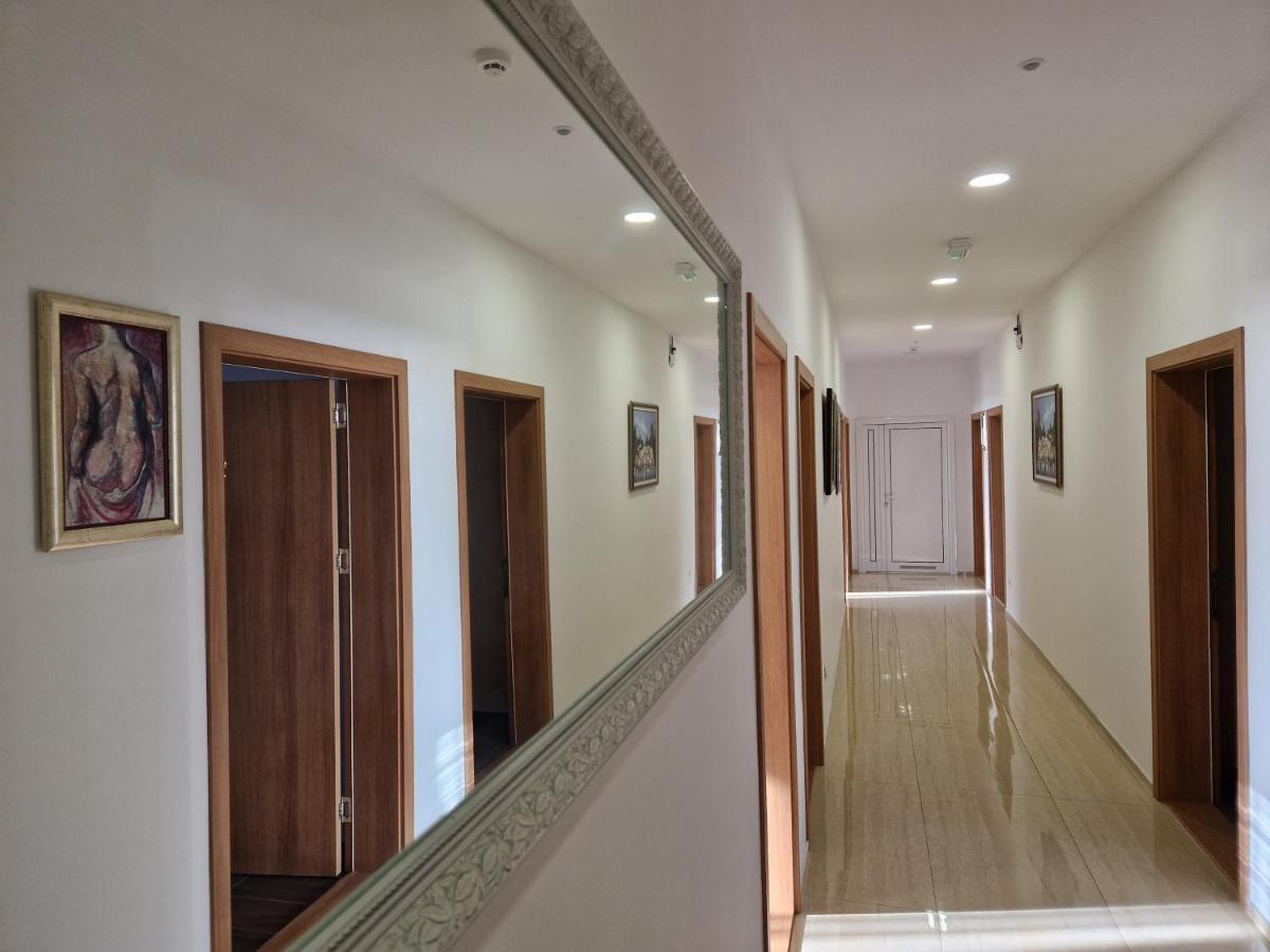 Motel Celebic Mitrovici  Exterior foto
